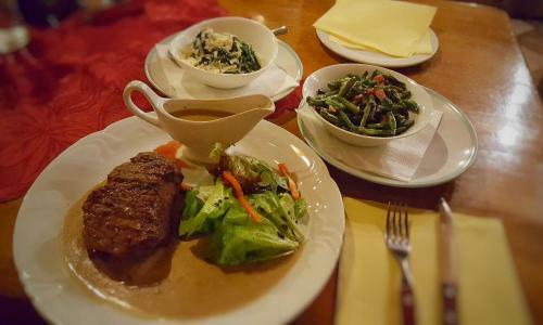 Hostal Hotel Penzion Tr�mky
