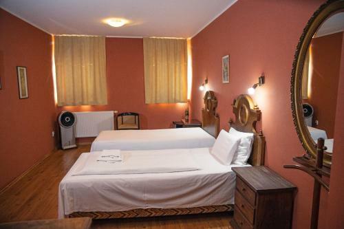 Hotel Maxi