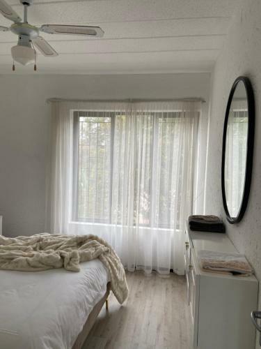 Elegant 1bedroom Apartment In Bryanston, Sandton