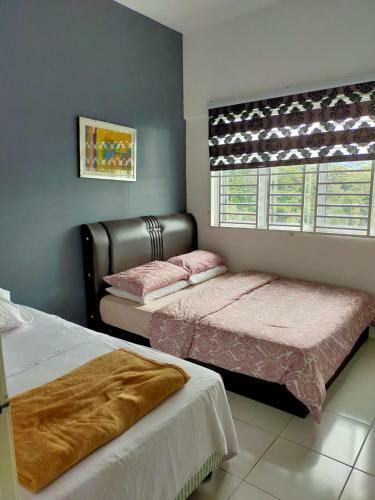 Muslim Boutique Apartment With Balcony