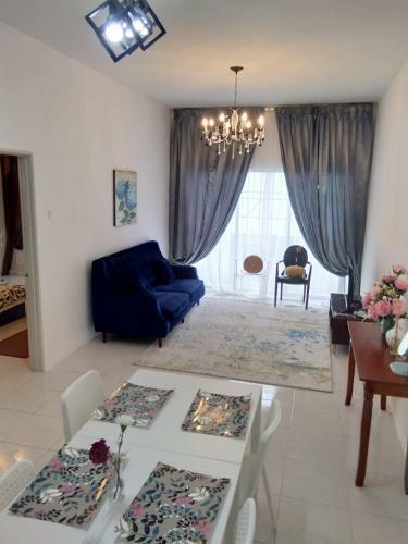Muslim Boutique Apartment With Balcony