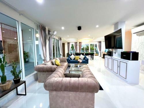 Villa La Blanca Pattaya
