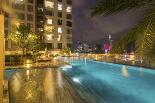 Apartment Ben Van Don-10star-best Infinity Pool- District 4