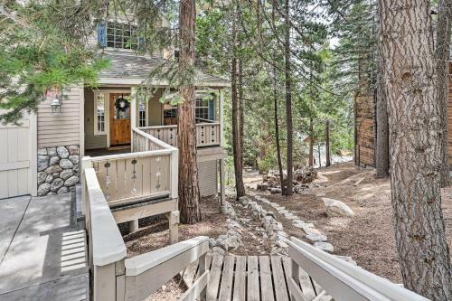 Spacious Lake Arrowhead Home With Putting Green