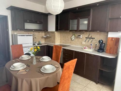 Apartamento Spacious And Stylish Flat In The Center Of Sofia -white Harmony