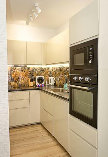 Stylish 1bd Apartment With A Nice Cozy Balcony