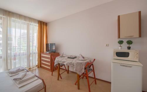 Chateau Del Mar Holiday Apartments