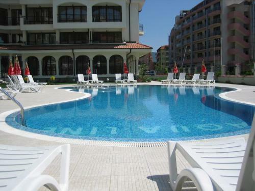 Chateau Del Mar Holiday Apartments