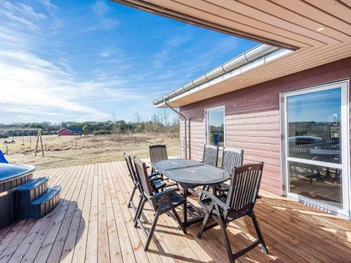 Holiday Home Tarm Lx