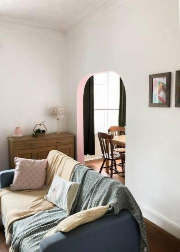 Light & Spacious Loch Lomond Apartment