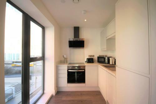 Brand New Contemporary One Bedroom Apartment
