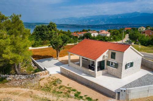 Holiday Home Zvone - Cozy And Comfortable