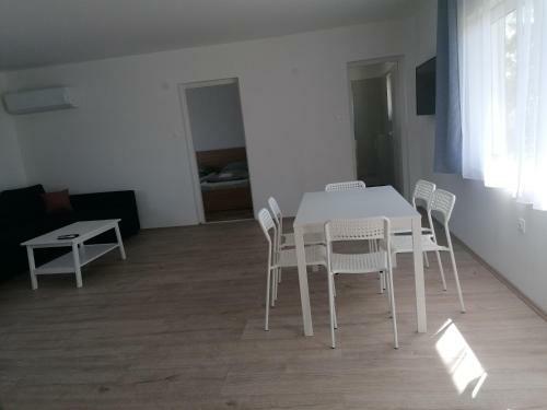 S�st�i Strand Apartmanh�z