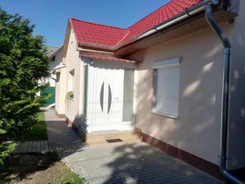 Bagolylak Vend�gh�z Si�fok