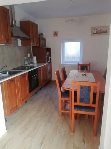 Bagolylak Vend�gh�z Si�fok