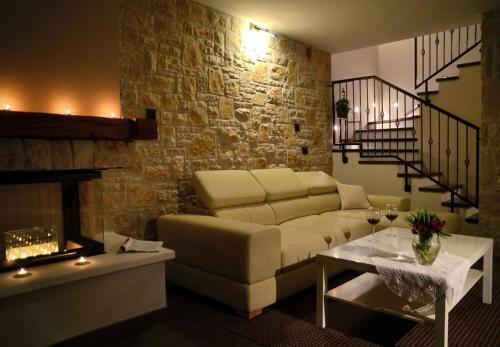 Holiday House Berna 2- With Pool