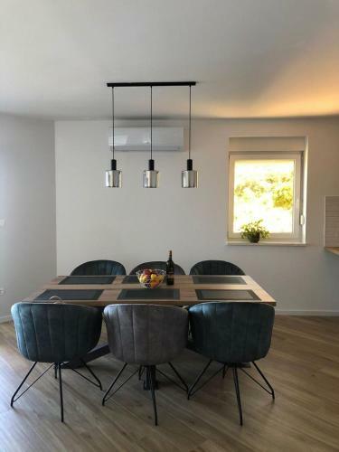 Apartamento Penthouse Sa Predivnim Pogledom
