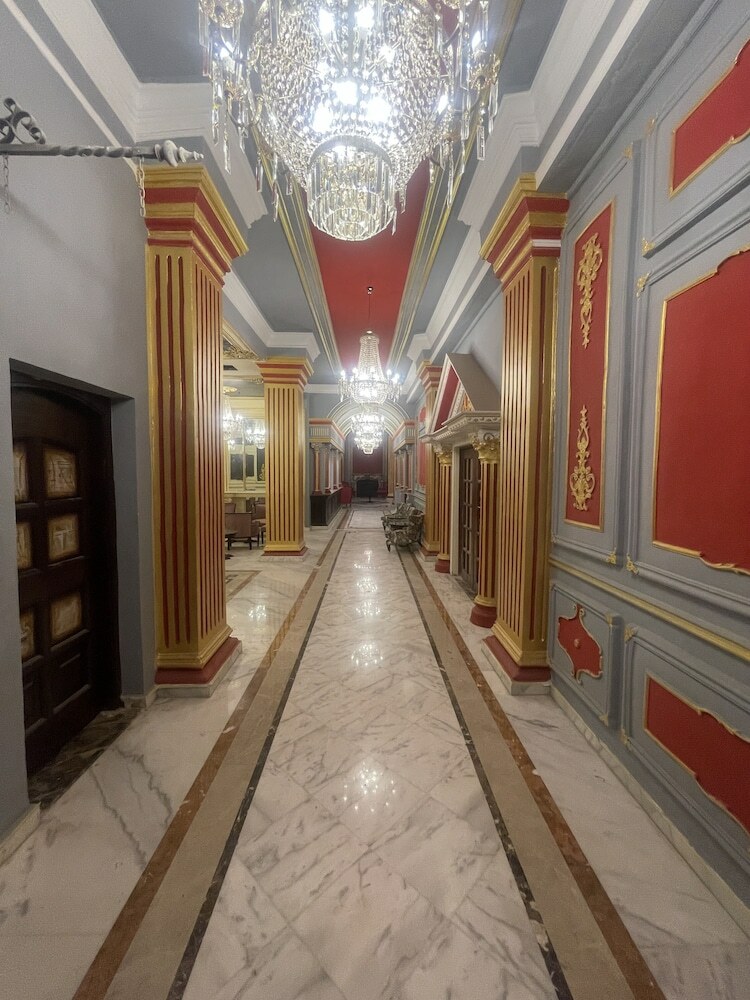 Cosmopolitan Hotel