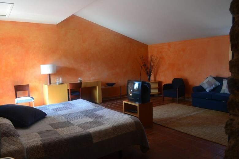 Hotel Arcs De Monells