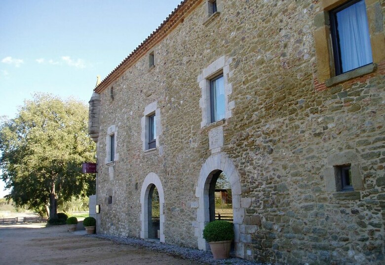 Hotel Arcs De Monells