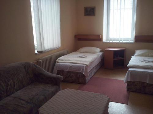 Hostal Penzion Monika