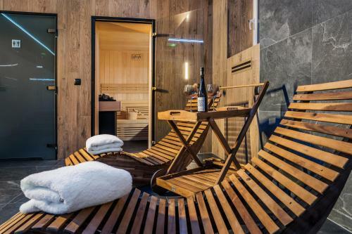 H Aparthotel