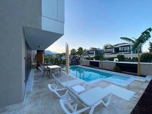 Akin Family Villas