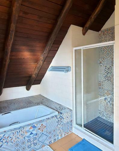 Room In A Private Bird Sanctuary