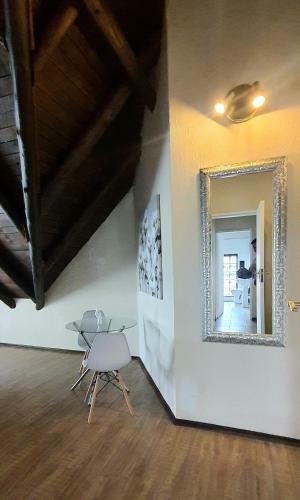 Room In A Private Bird Sanctuary