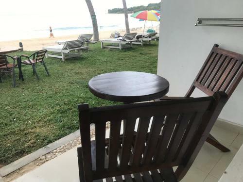 Bed & Breakfast New Tristar Beach Hotel