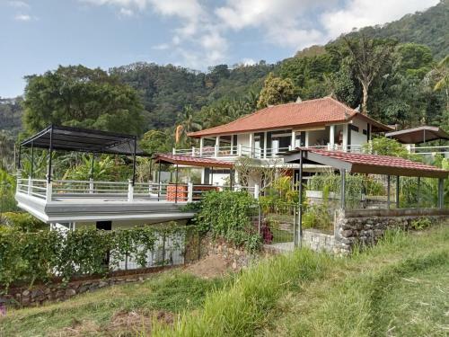Bed & Breakfast Villa Markisa Pakisan