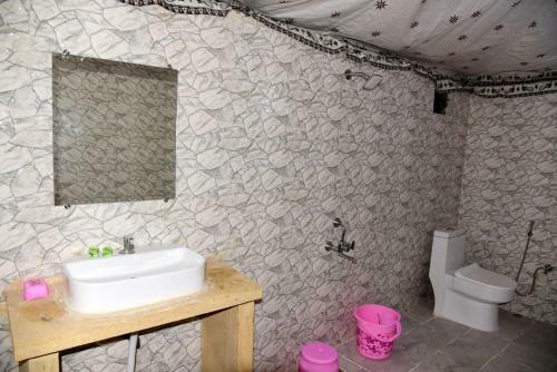 Bed & Breakfast Golden Villa Desert Camp