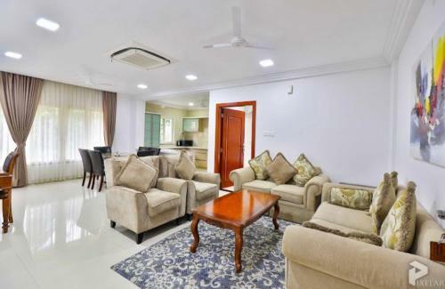 4 Seasons Hotel Apartments