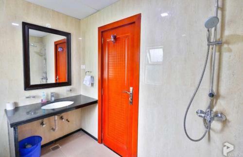 4 Seasons Hotel Apartments