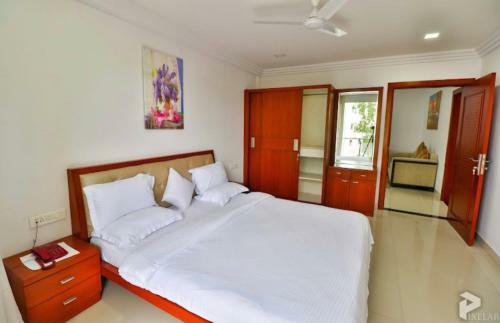 4 Seasons Hotel Apartments