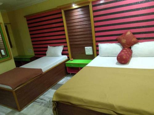 Hotel Spot On 91878 Ambica Lodge
