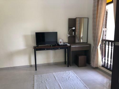 Hostal Homestay 81b Muar