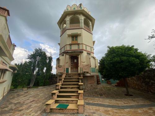 Villa Beautiful 4br Farmhouse With Pool And Jacuzzi In Jaipur