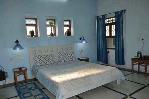 Villa Beautiful 4br Farmhouse With Pool And Jacuzzi In Jaipur