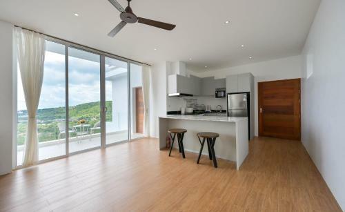 Luxury And Infinity Sea View Bo Put Villa