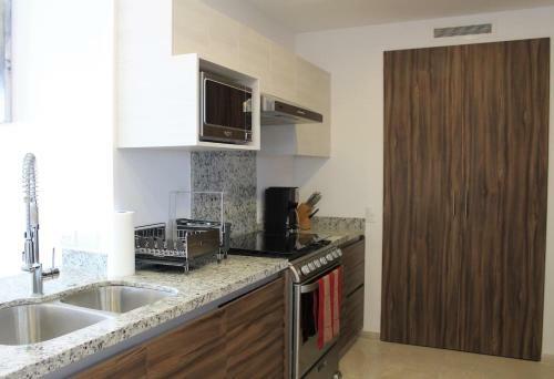 Beautiful Apartment With The Best View To The Arch