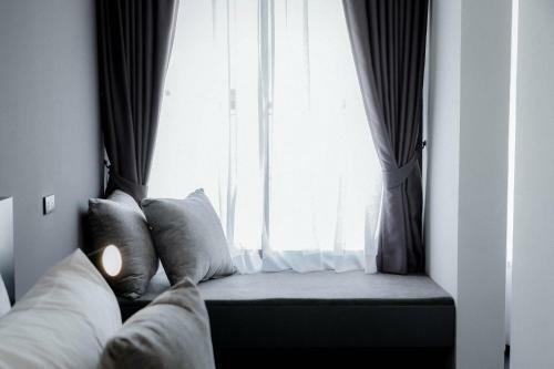 Crew Hotel
