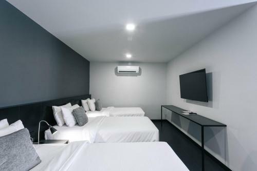 Crew Hotel