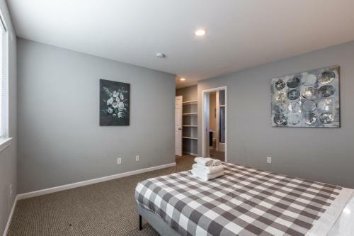 @ Marbella Lane - Cozy Home With Modern Touch