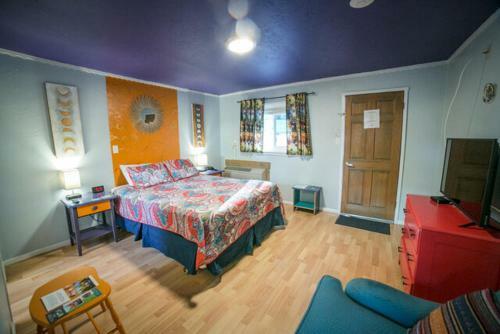 Motel Outside Inn