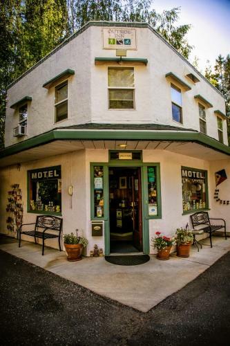 Motel Outside Inn