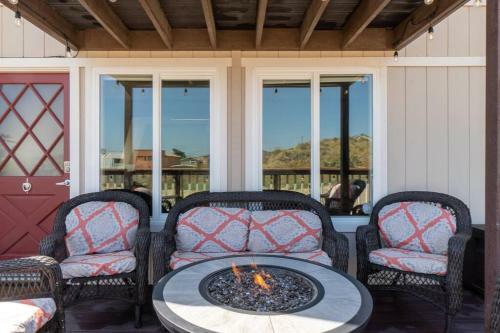 Ocean & Dunes Views~fun Deck~steps To Sandy Beach