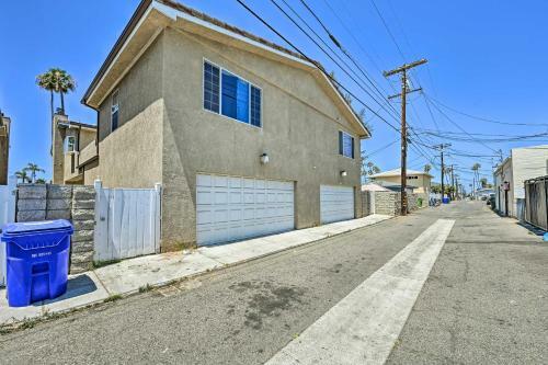 Oceanside Retreat With Balcony - Walk To Beach!