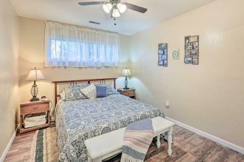 Spacious Golf Course Cabin With Pond Fishing!