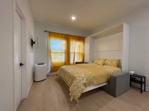 New Dtla Apartment W/private Parking